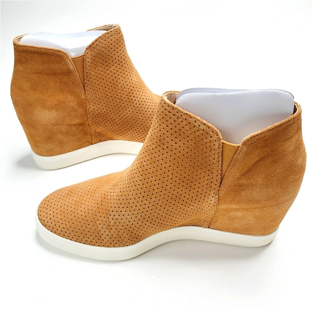 Via Spiga Savine Suede Sneaker in Macchiato, 9.5M NWOT